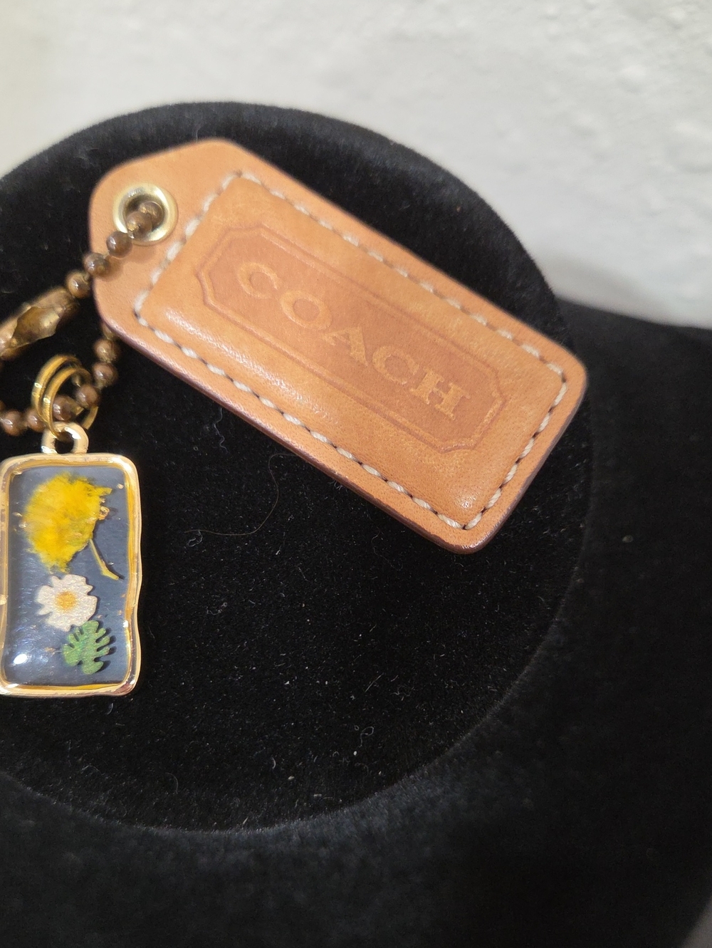 COACH Vintage Tan Leather Hang Tag Keychain with Blue Dried Floral Resin Charm
